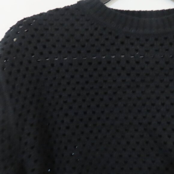 Like New H&M Hole Knit Cropped Sweater Size 16/18 Kids - Picture 4 of 5